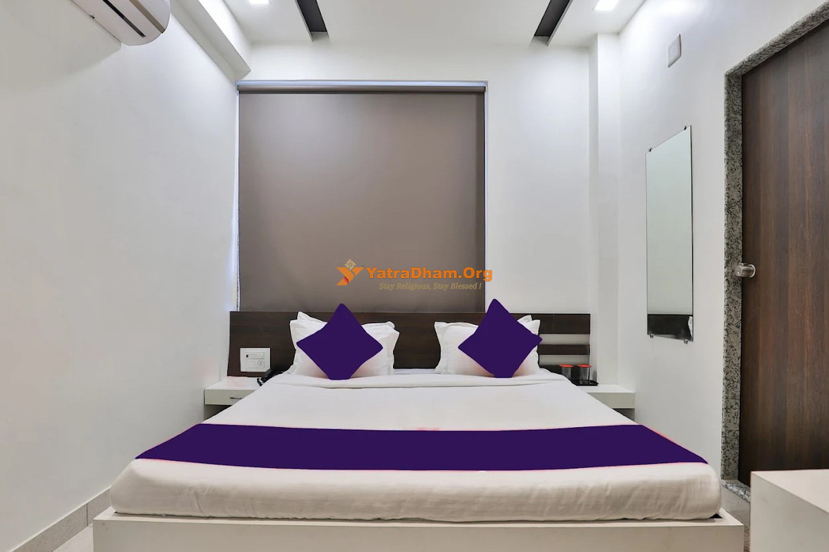 Hotel Kruti Somnath 2 Bed Room View
