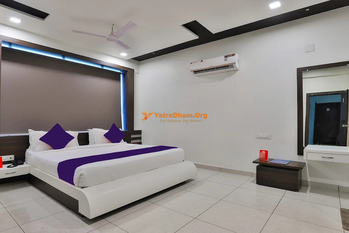 Hotel Kruti Somnath 2 Bed Room View