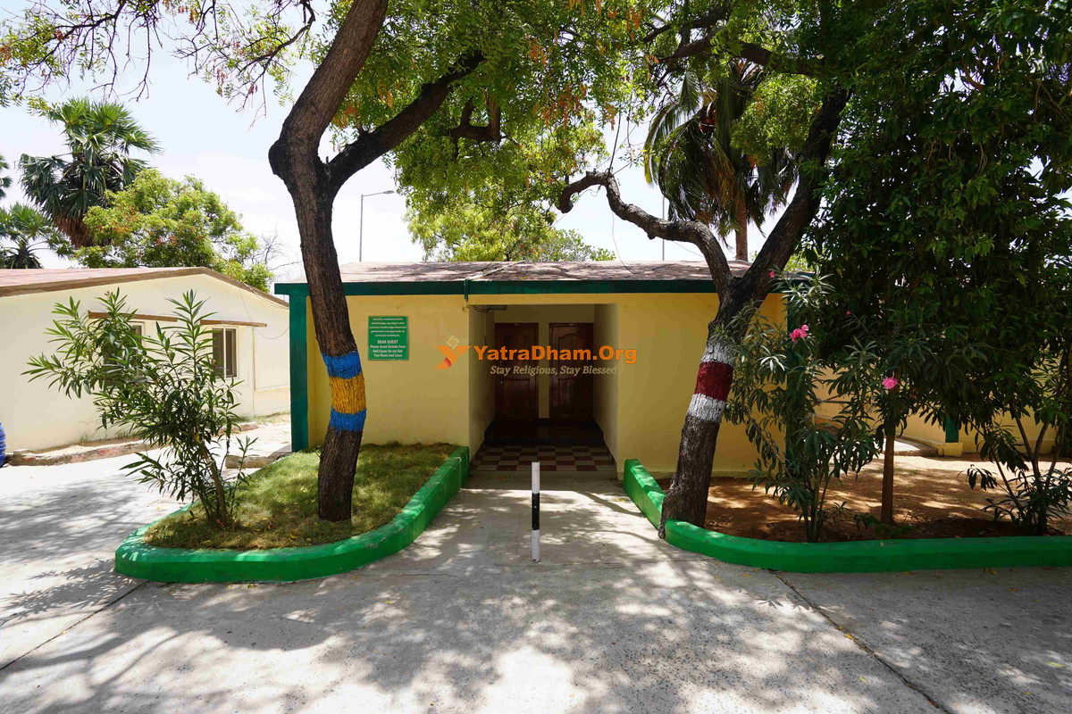 Hotel Tamil Nadu Tiruchendur 2 Bed Cottage AC Room View