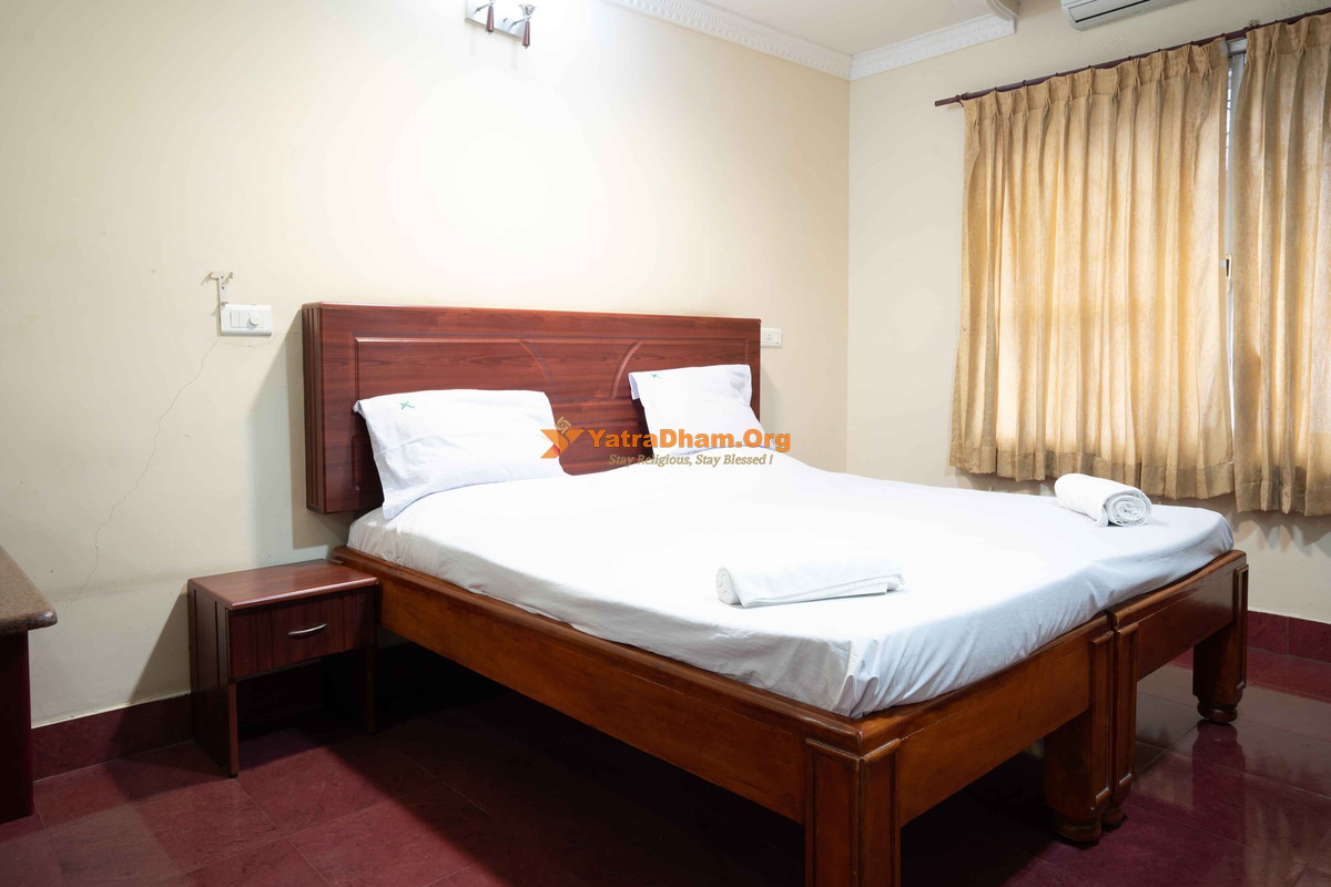 Hotel Tamil Nadu Krishnagiri 2 Bed AC Room View
