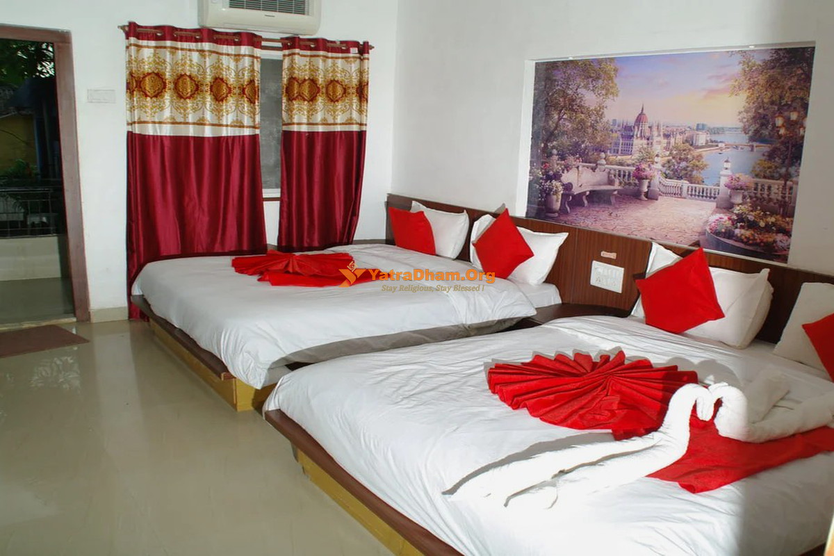 Star Holiday Home Saputara Room View