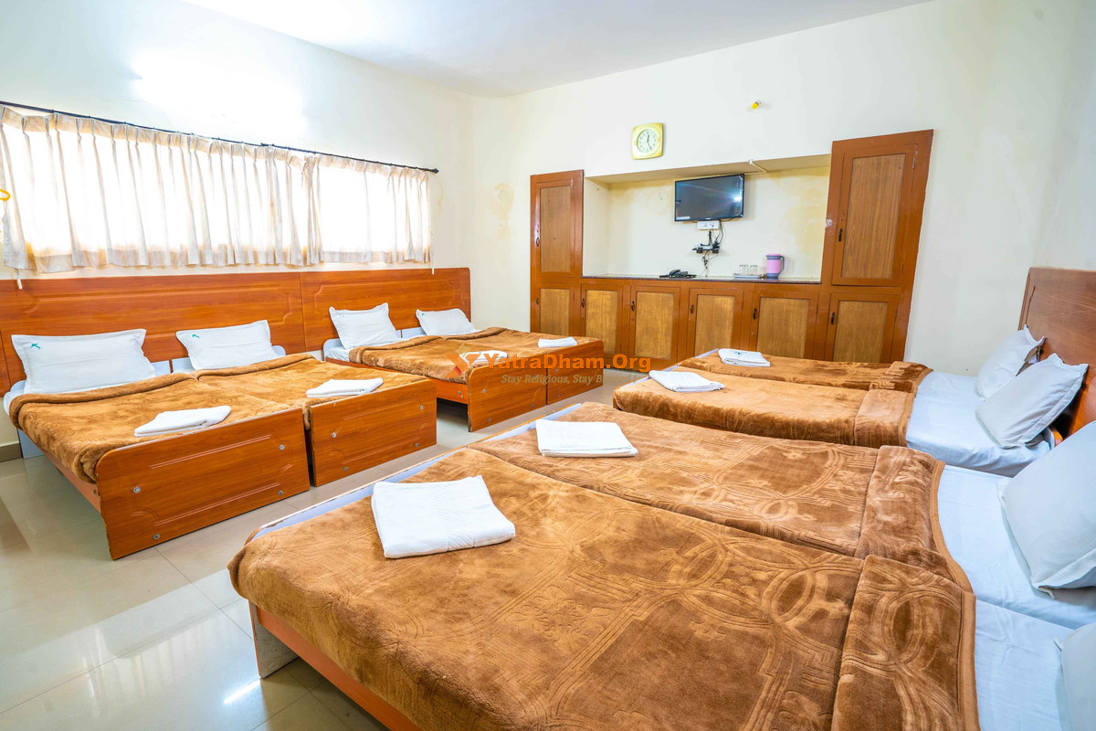 Hotel Tamil Nadu (Unit - 2) Ooty Room