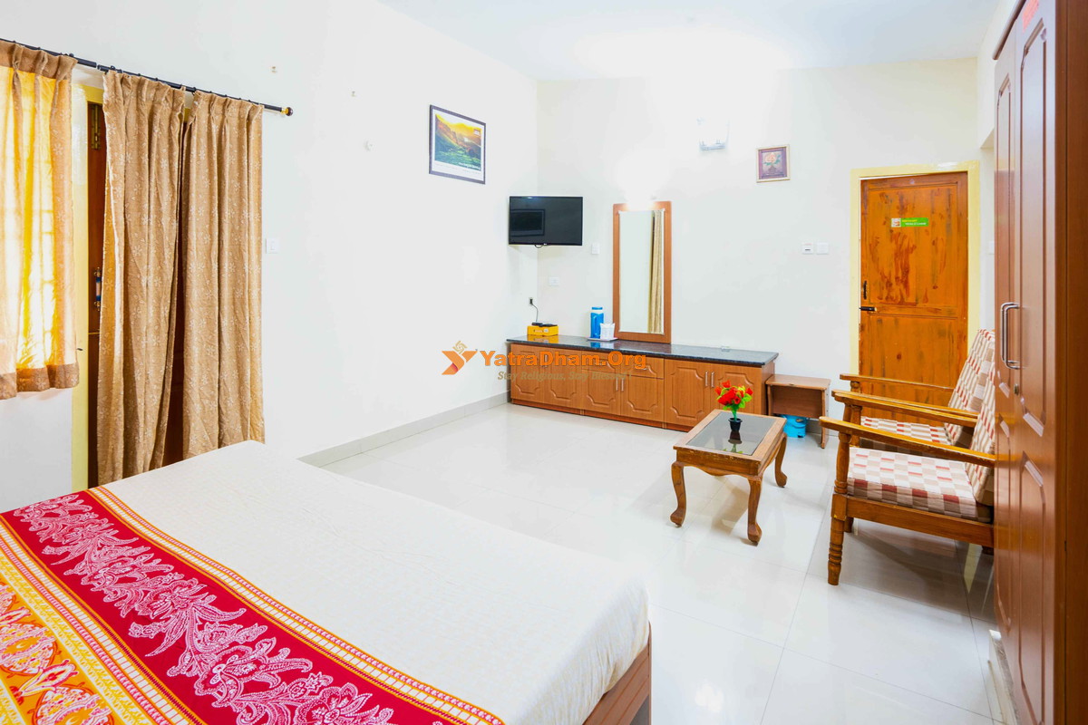 Hotel Tamil Nadu (Unit - 1) (TTDC) - Ooty 2 Bed Deluxe Room View