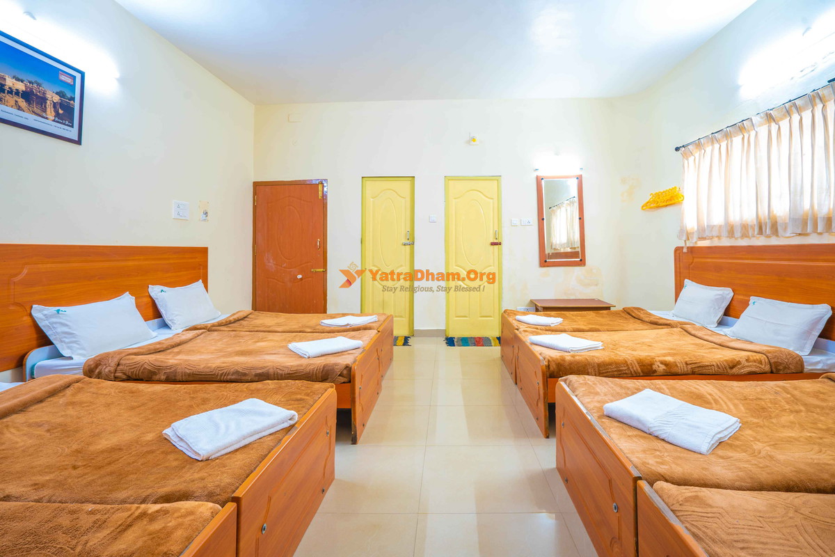 Hotel Tamil Nadu (Unit - 2) Ooty Room