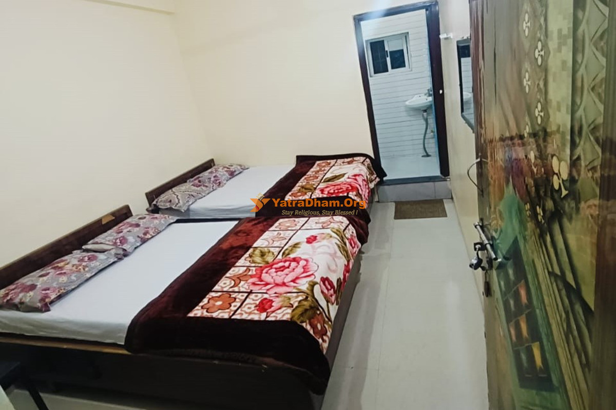 Grishneshwar Hotel Shreevastav Residency 4 Bed Room 