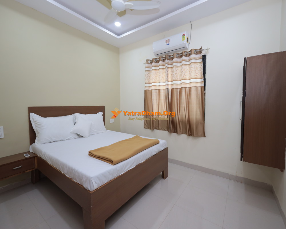 Vishwa Heritage 2 Bed AC Room