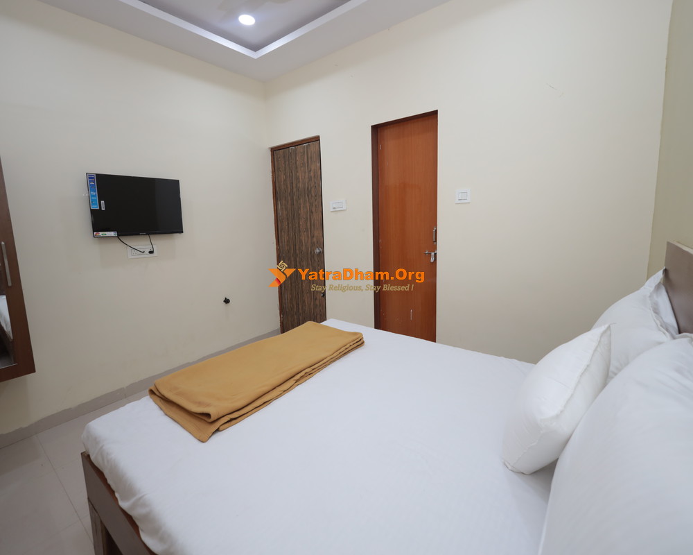 Vishwa Heritage 2 Bed AC Room