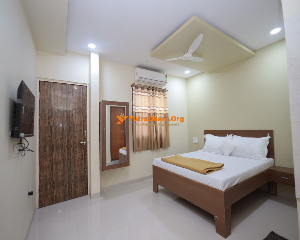 Vishwa Heritage 2 Bed AC Room