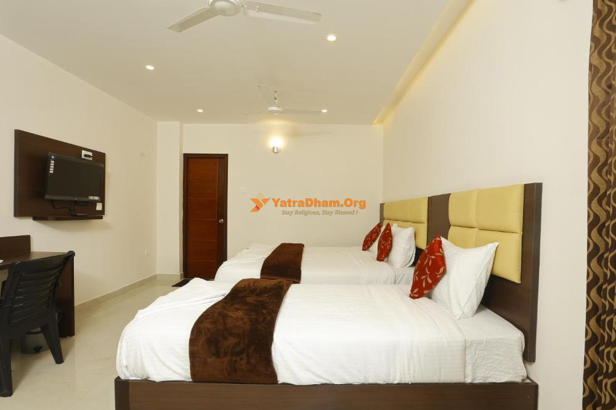 Hotel Harish Palace Rameshwaram 3 Bed Room