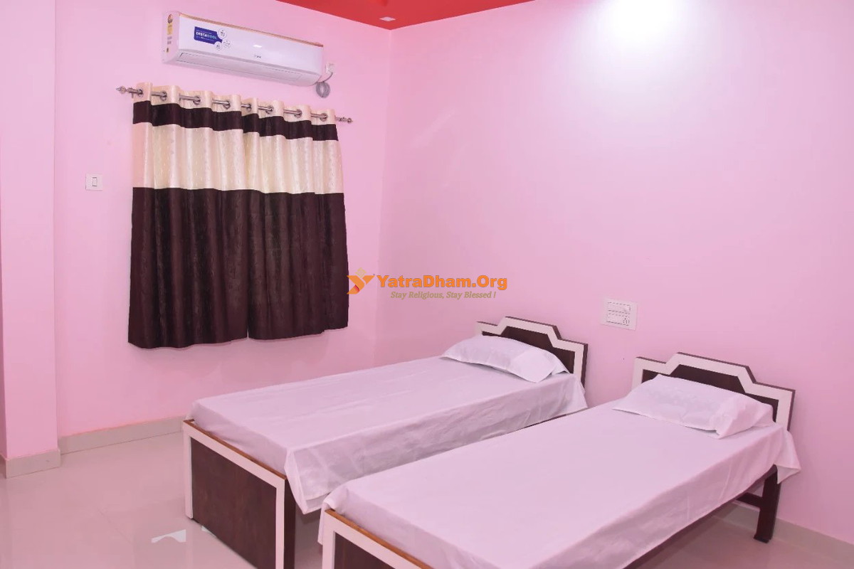 Shreekrishna Residency Devgad Room