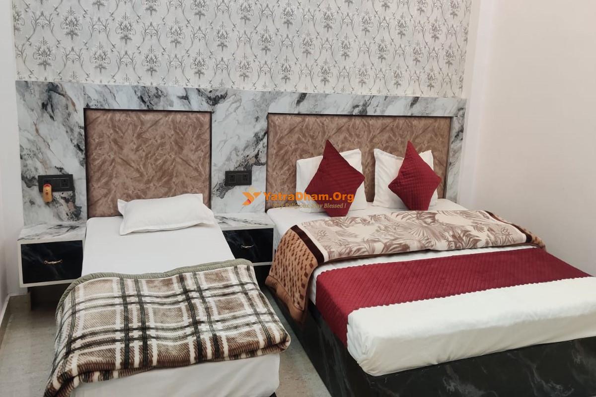 Radhey Radhey Homestay Ayodhya Room