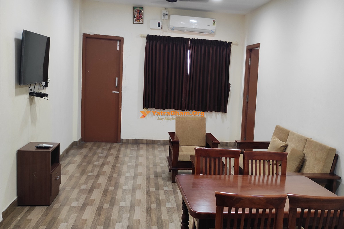 Hotel Aalayam Yatri Nivas Kanchipuram 2 Bed AC Room