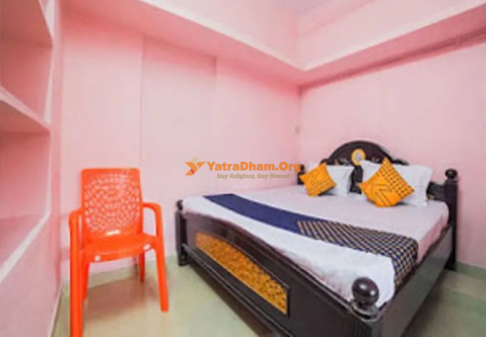Hotel R Homestay Srisailam (Sundipenta) 2 Bed Room