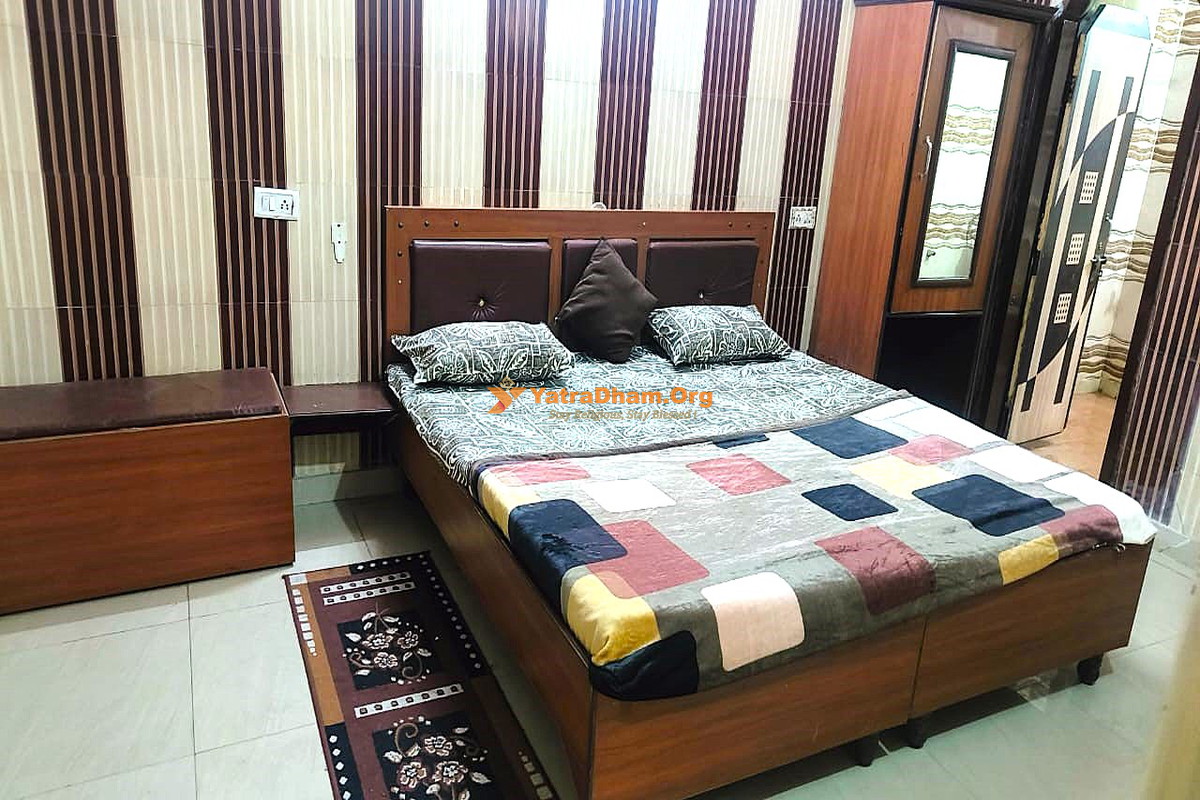 Swami Madhavdas Dharamshala Haridwar 2 Bed Room