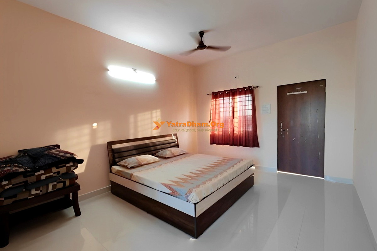 Triveni Sangam Atithigruh Somnath 2 Bed Room