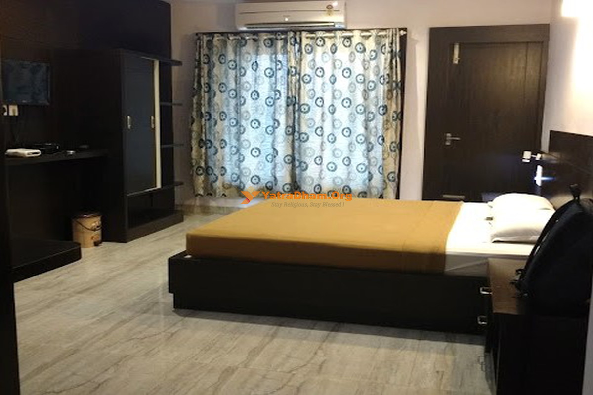 Puttur Hotel Prashanth Mahal 2 Bed Room