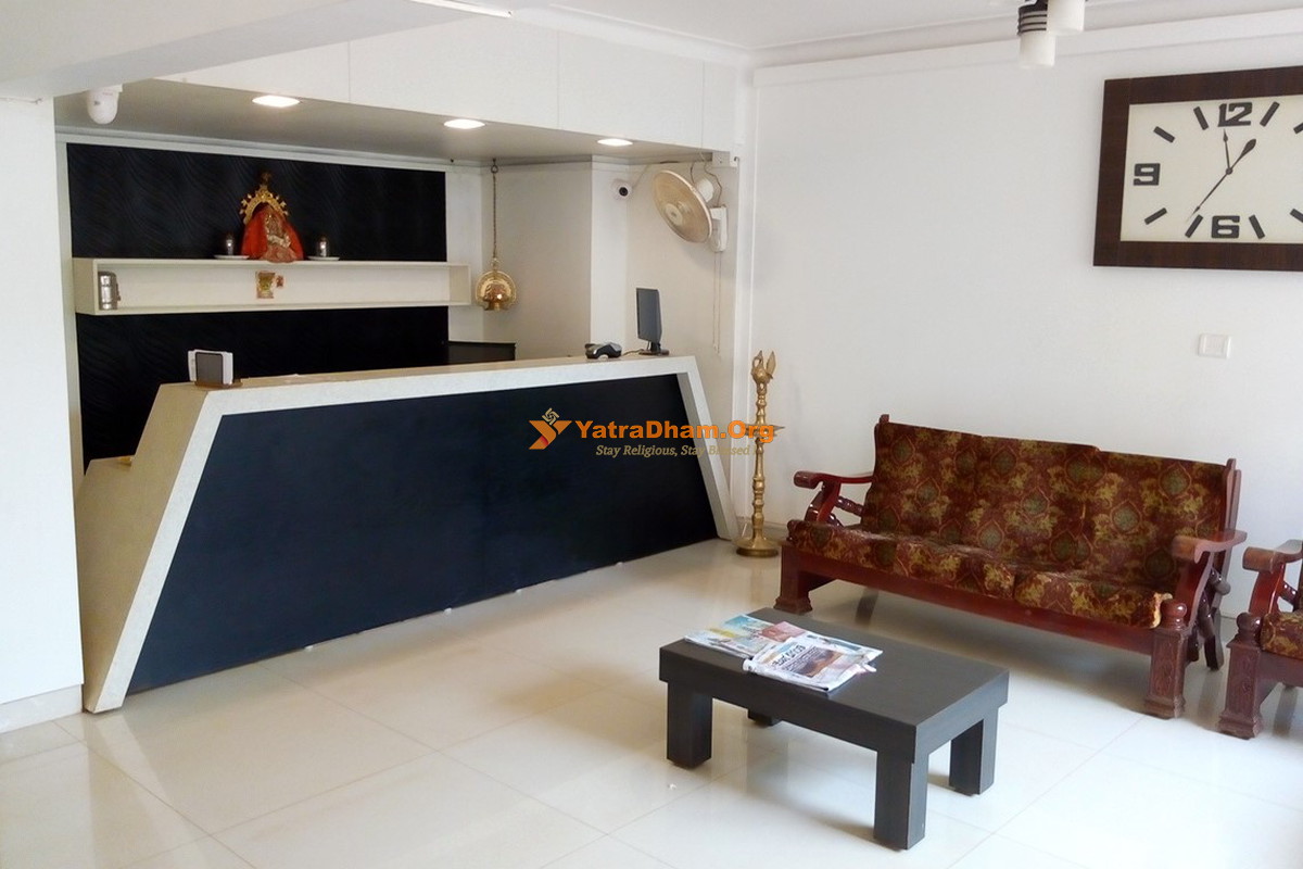 Subramanya Hotel Sheshnaag Aashraya Waiting Area View