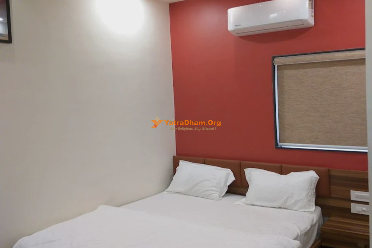 The Grand Shiva Hotel Gondal Room View