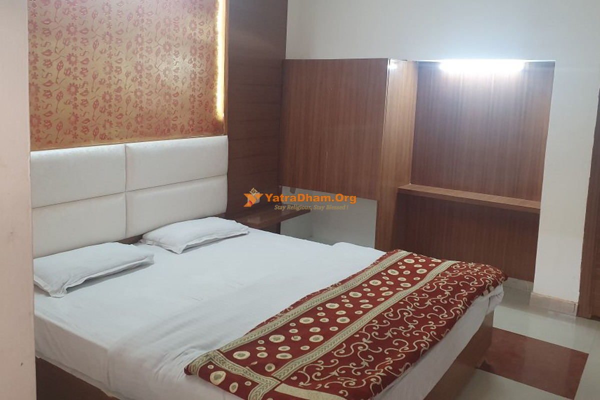 Hotel GP Grand Dehradun 2 Bed Room