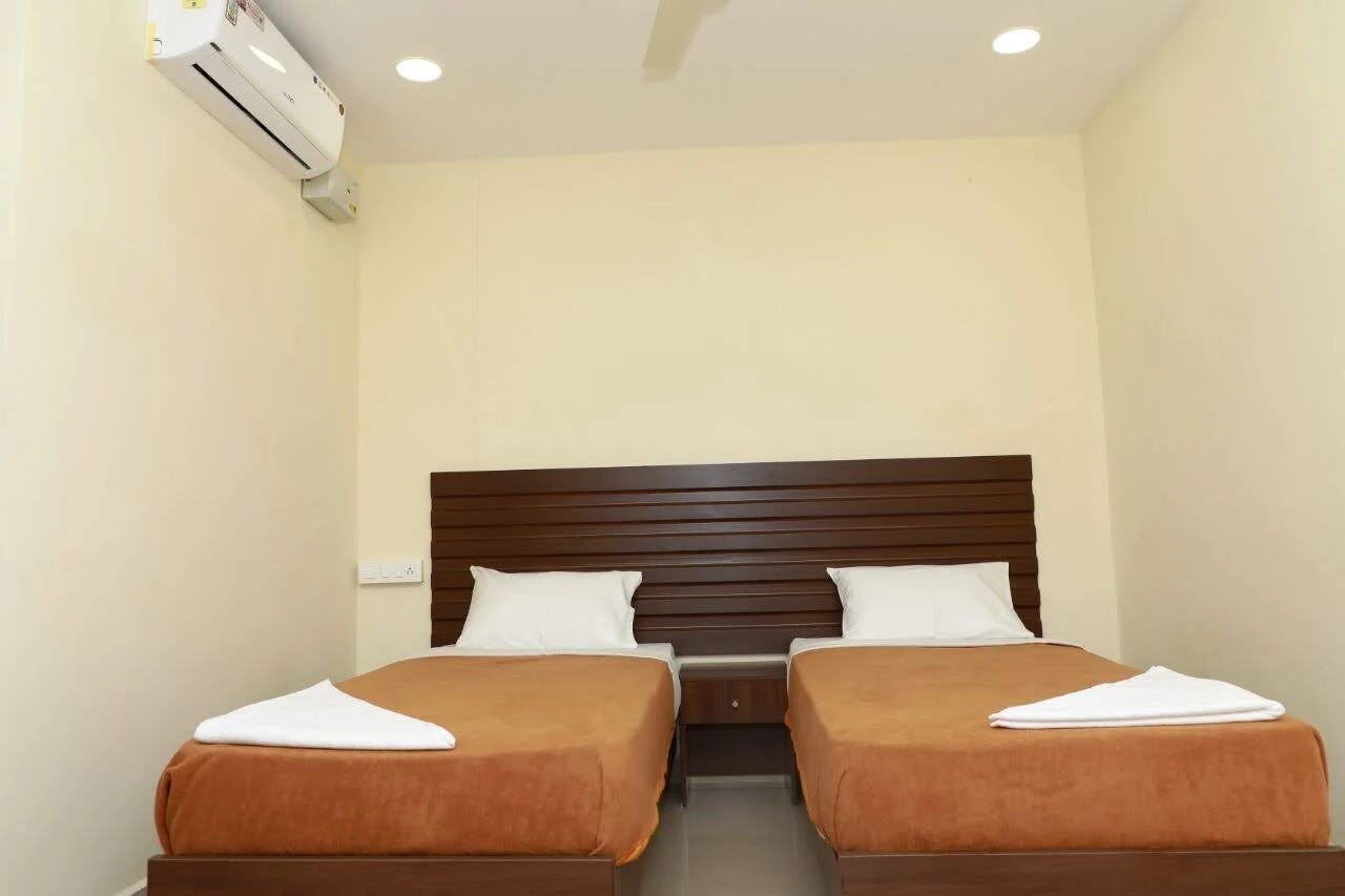 R Banquets Vikarabad(Ananthagiri) Room view