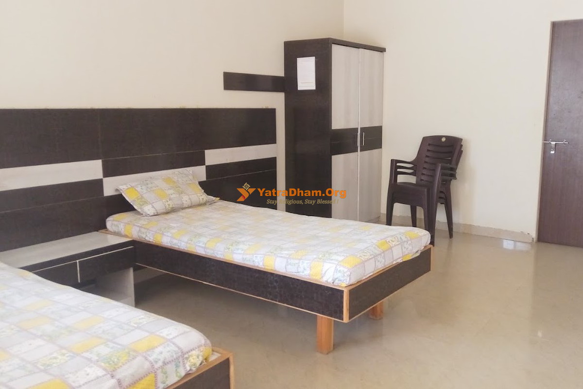 Paroli (Panchmahal) Shwetamber Jain Dharamshala 2 Bed Room View