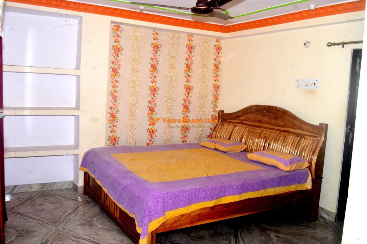 Ayodhya Shree Siddhi Vinayak Guest House 2 Bed Room View