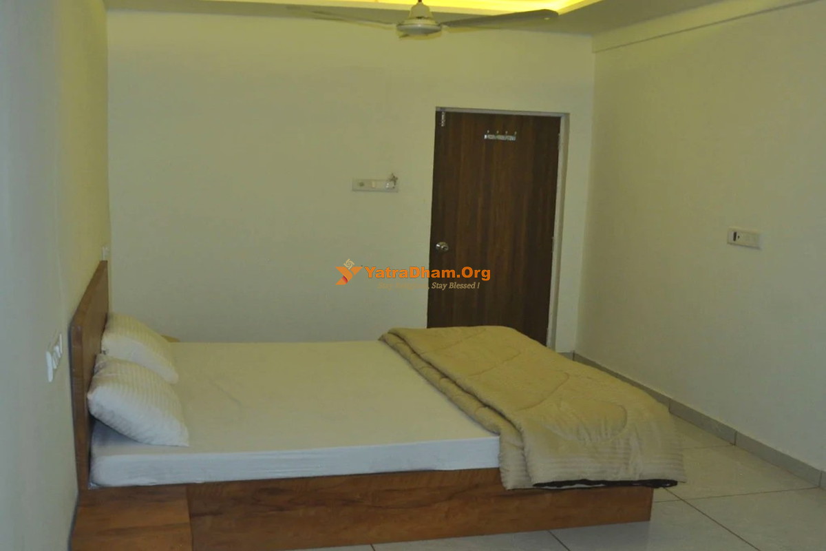 Hotel Vinayak Chotila Room