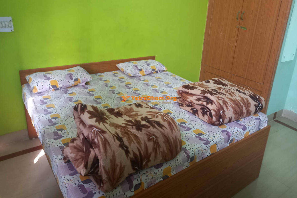 Shree Krishna Ashram Mehandipur Room View