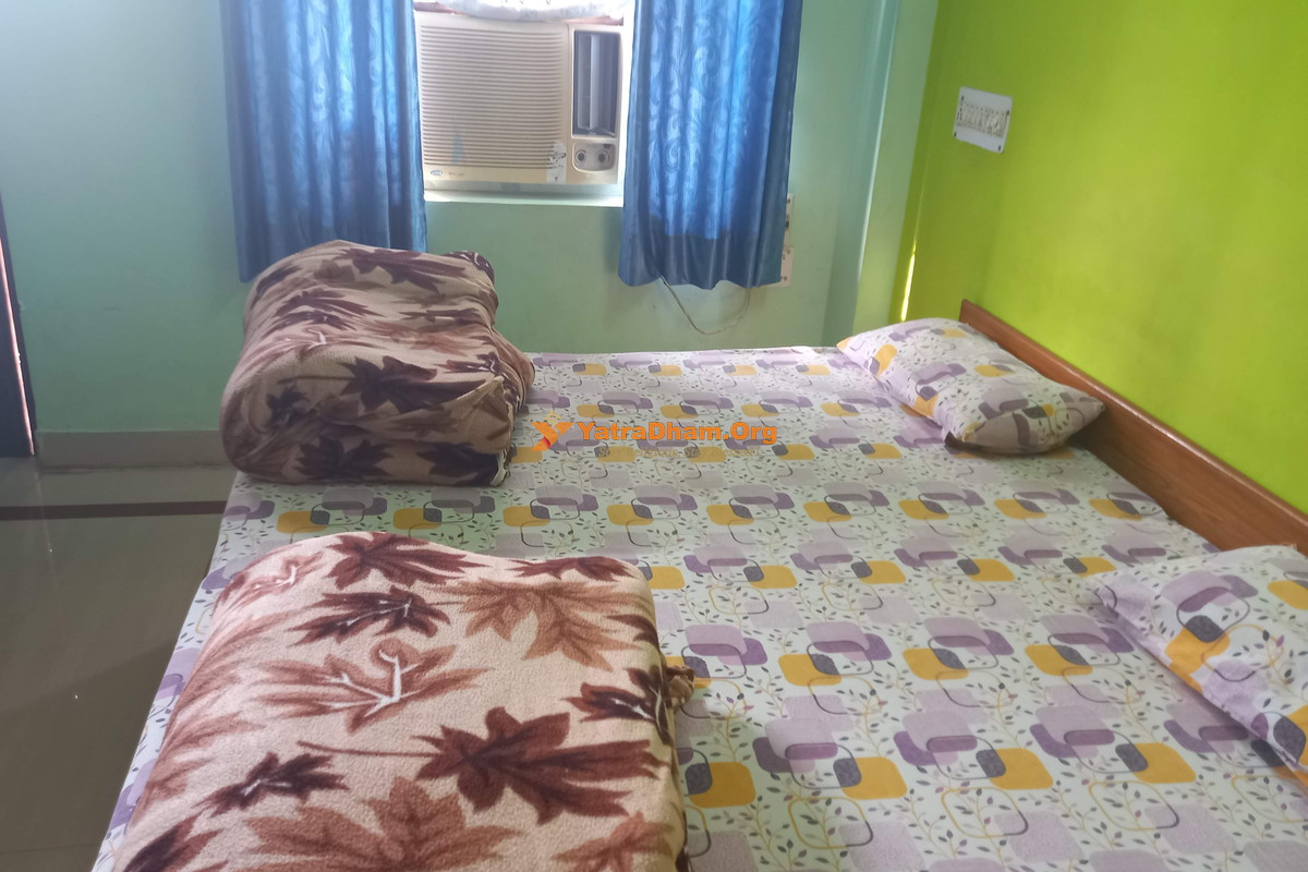 Shree Krishna Ashram Mehandipur Room View
