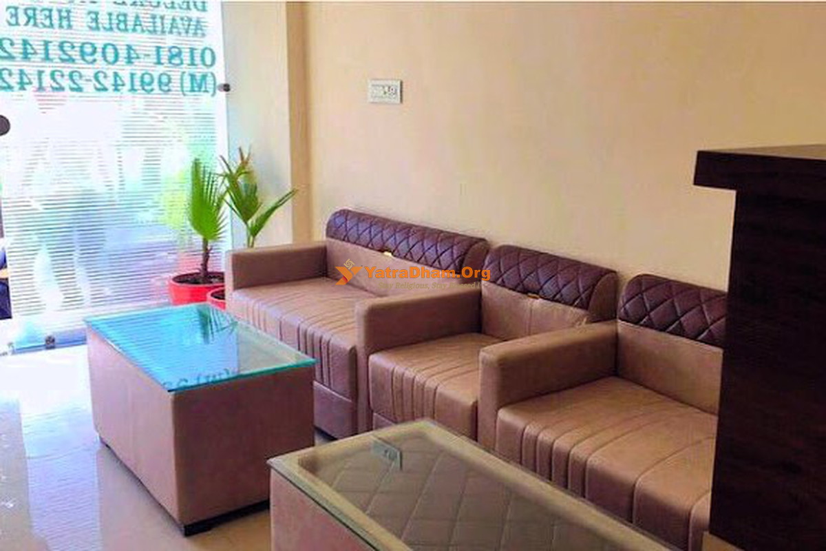Hotel Dixon Jalandhar Seating Area