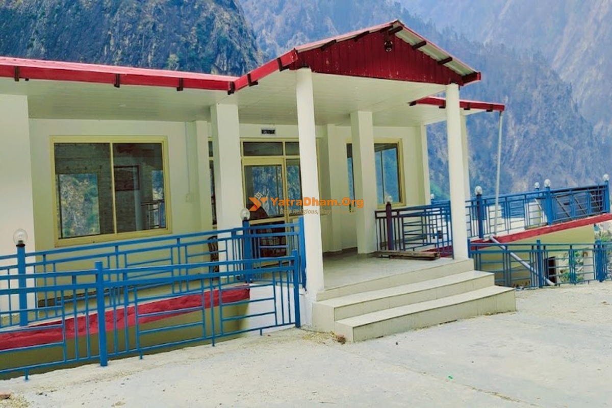 Hotel Himsarovar GovindGhat Building View