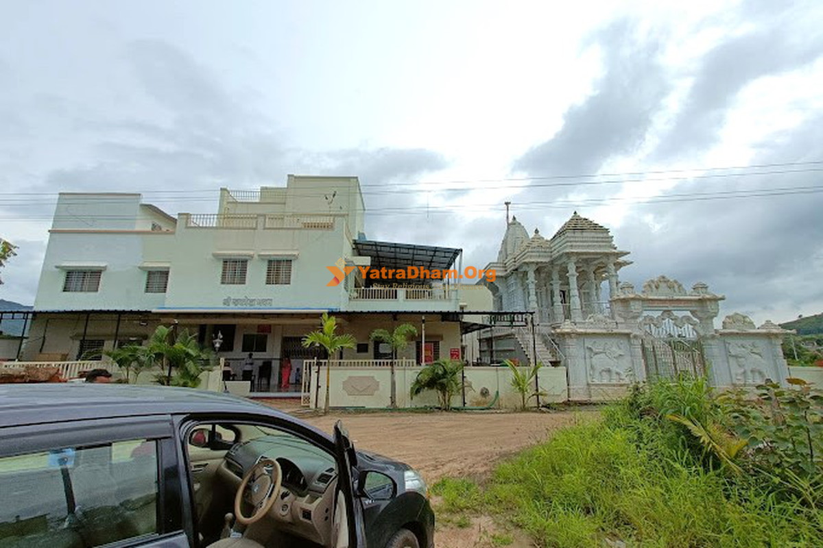 Pachane Shree Nakoda Parshwanath Jain Mandir Building