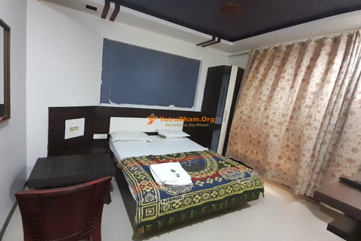 Sai Ganesh Lodging and Boarding Titwala (Thane) 2 Bed Room