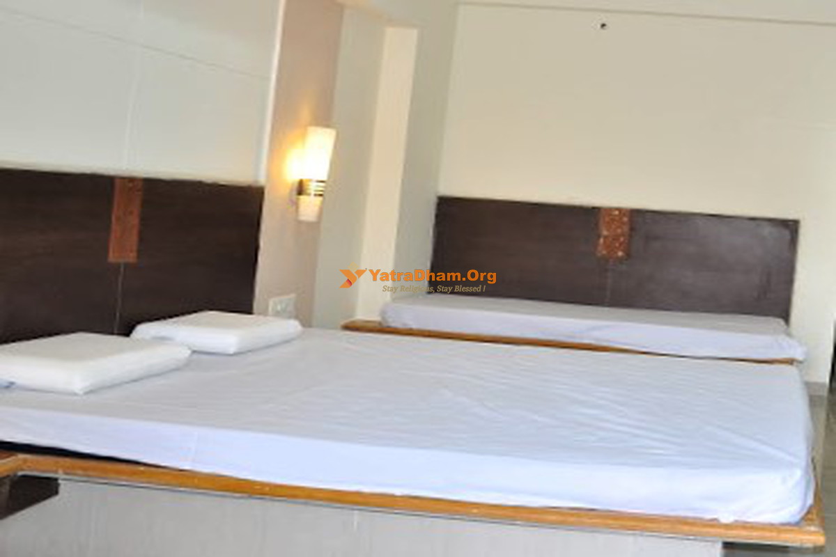 Shree Damodar Dham Nathdwara 2 Bed Room