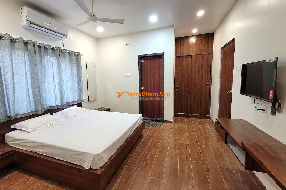Laxmi Lodge Basara 2 Bed Room