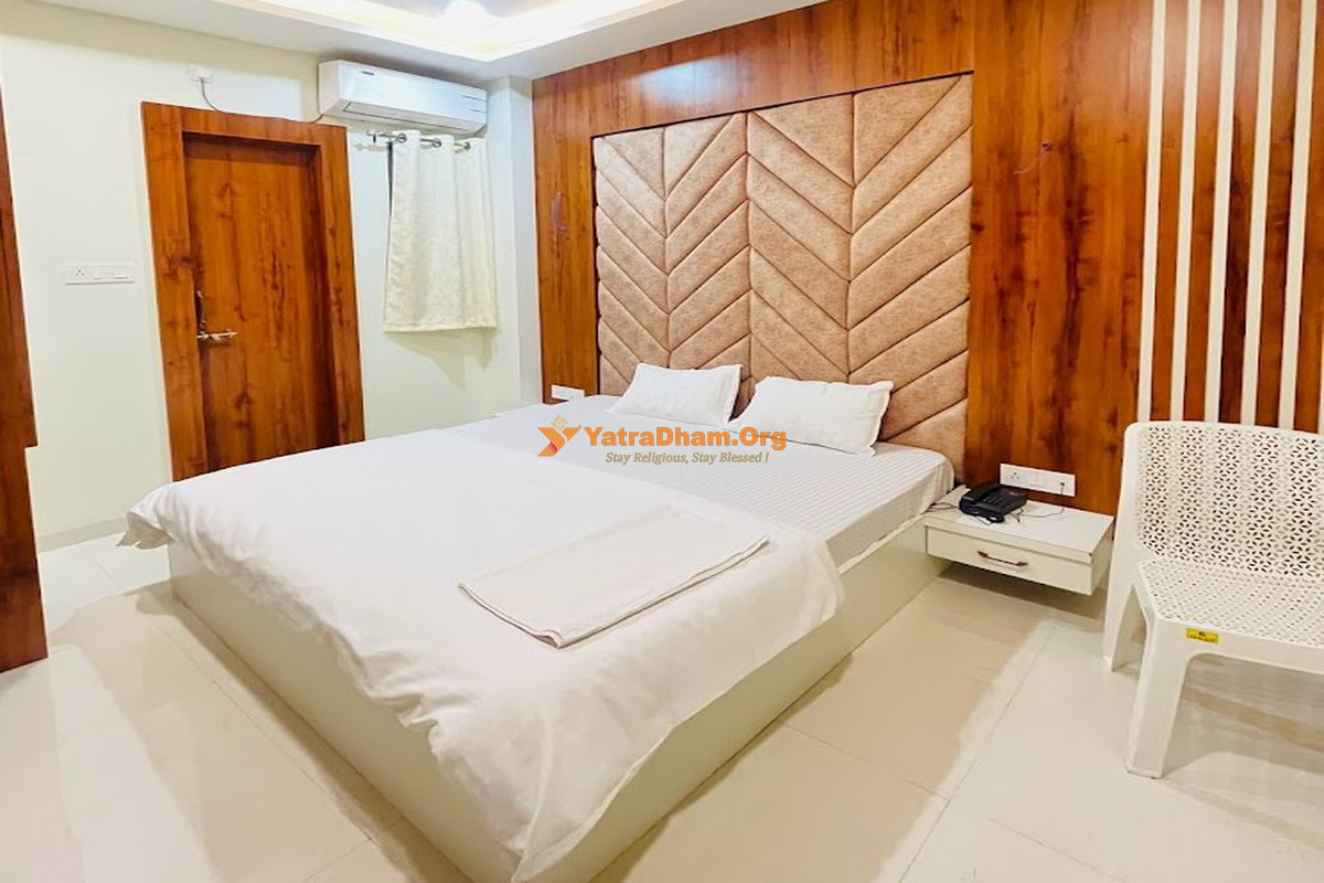 Damoh (Kundalpur) Hotel Luxury Inn 2 Bed Room View