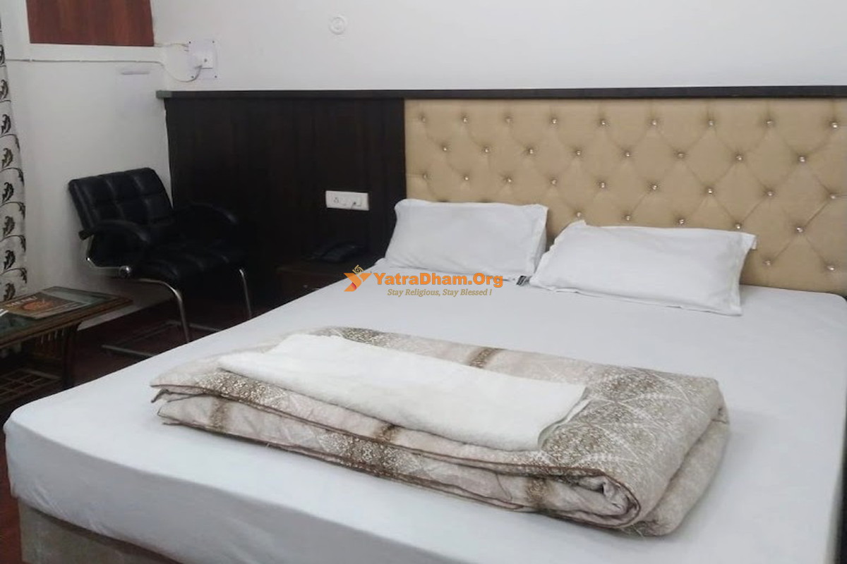 Hotel Siddharth Srinagar 2 Bed Room View