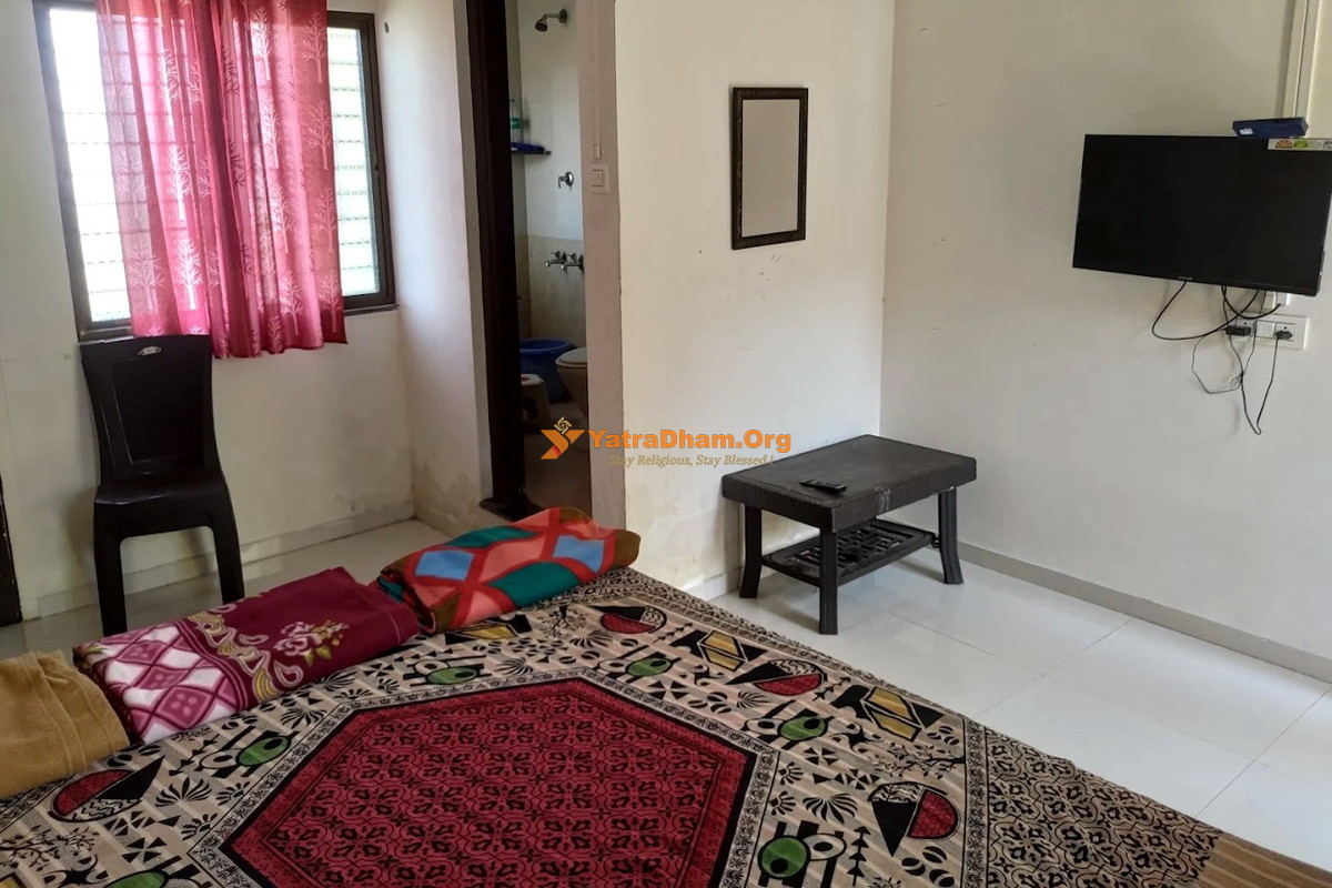 Changbhal Yatri Niwas Wadi Ratnagiri 2 Bed Room