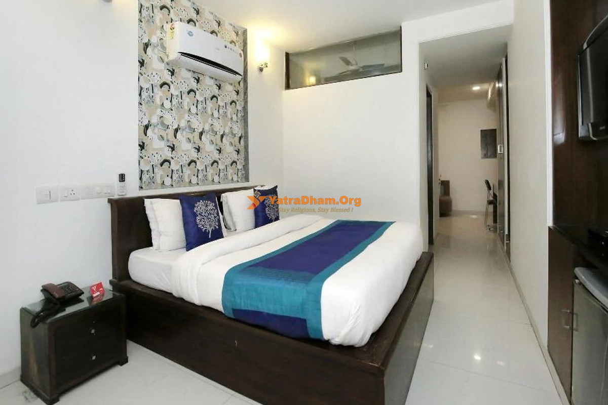 Hotel Sky 5 Panchkula 2 Bed Room