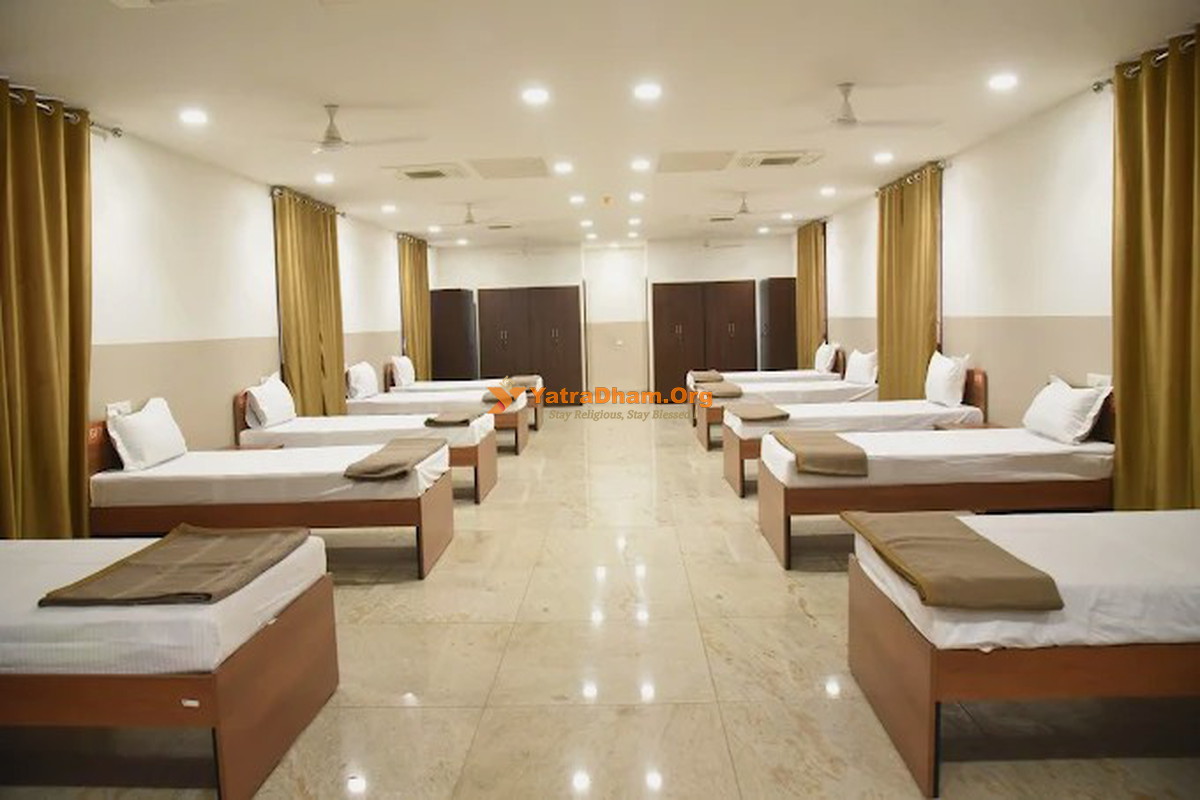 Southern Grand Kashi Varanasi 16 Bed Dormitory AC Hall