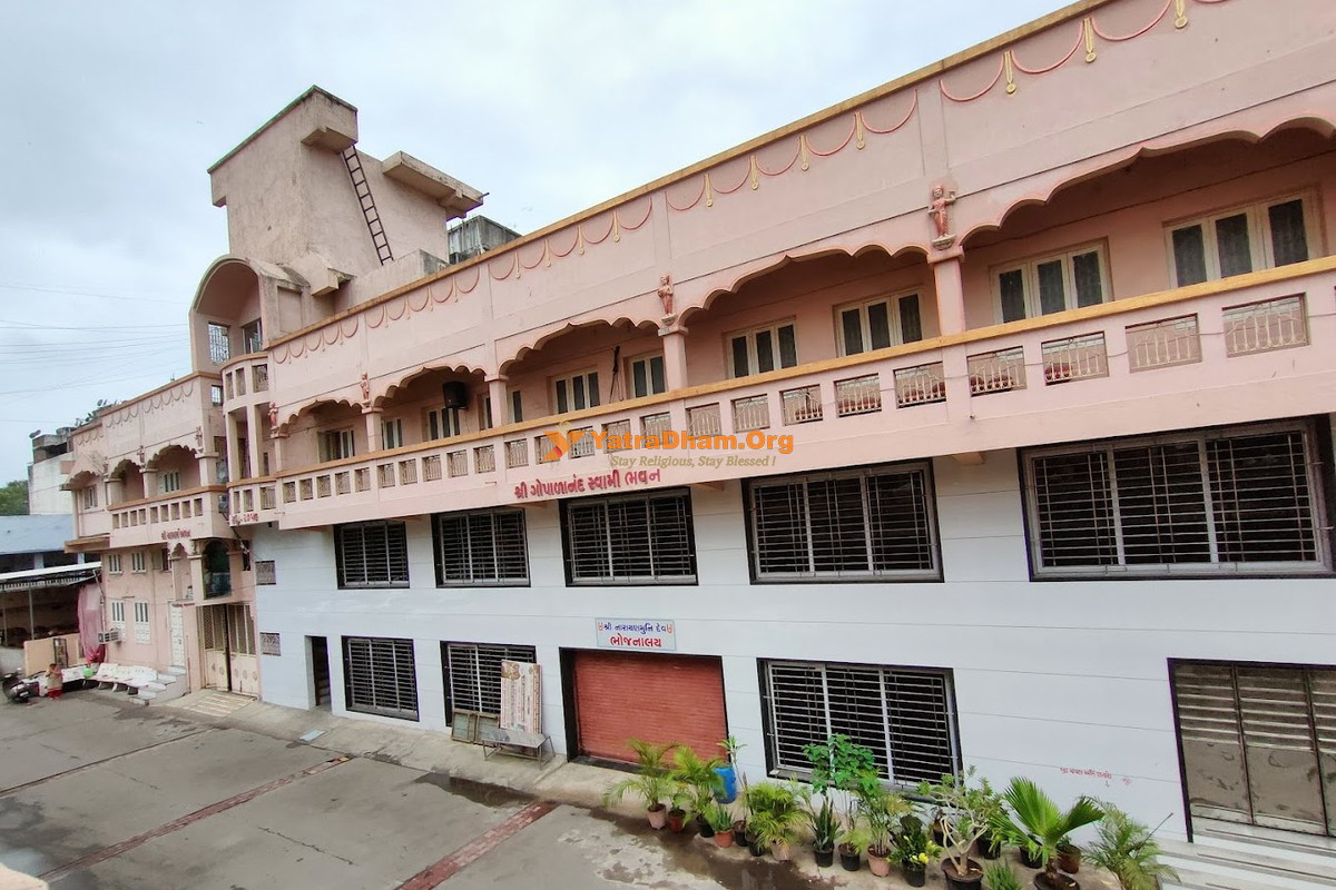 Shree Swaminarayan Mandir Surat (Rampura) Building View