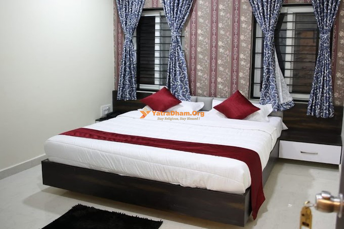 Belur Hotel Sunshine International 2 Bed Room View