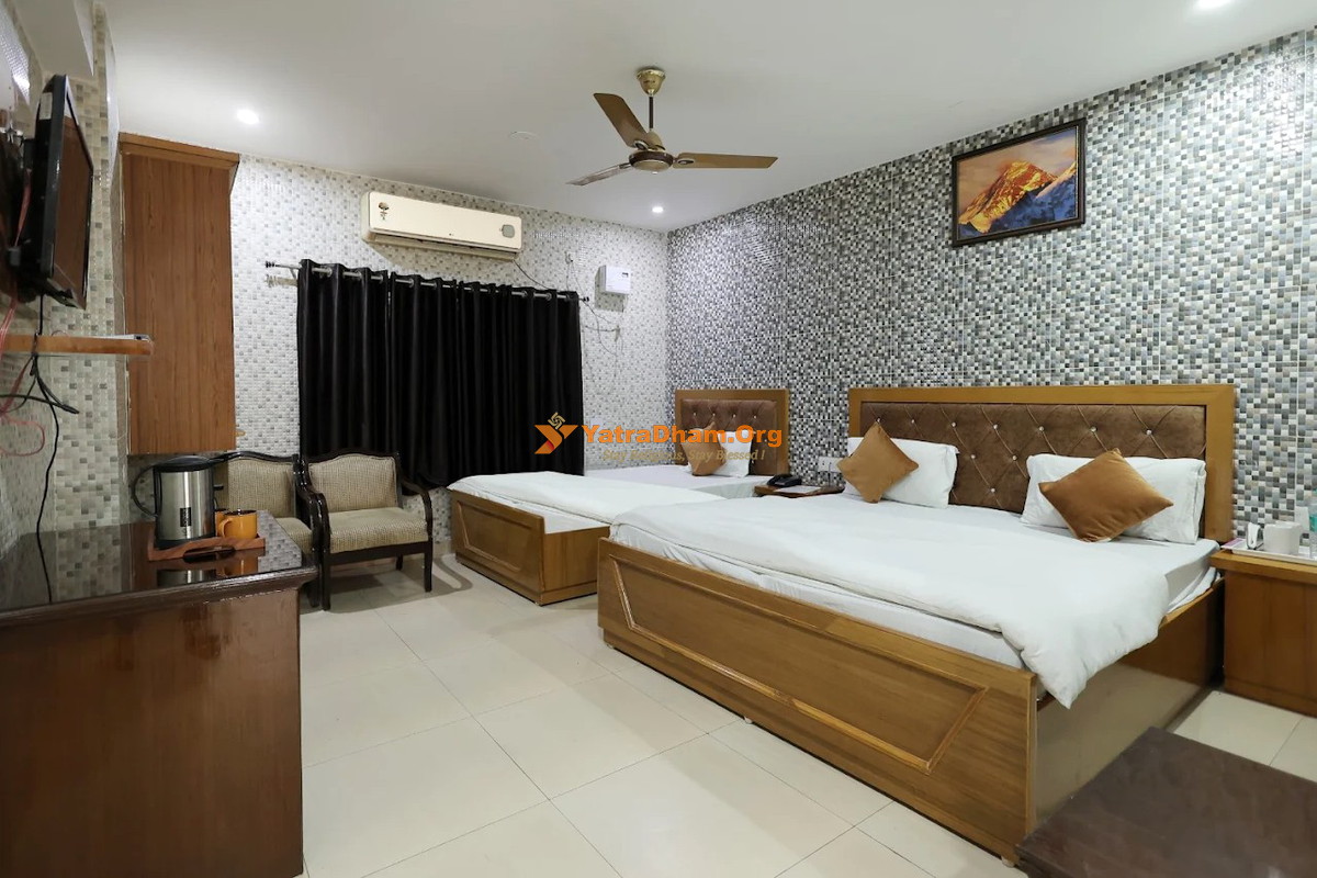 Hotel Sharma Pariwar Haridwar Room