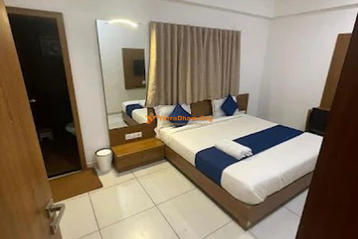 Hotel Venus Veraval Room