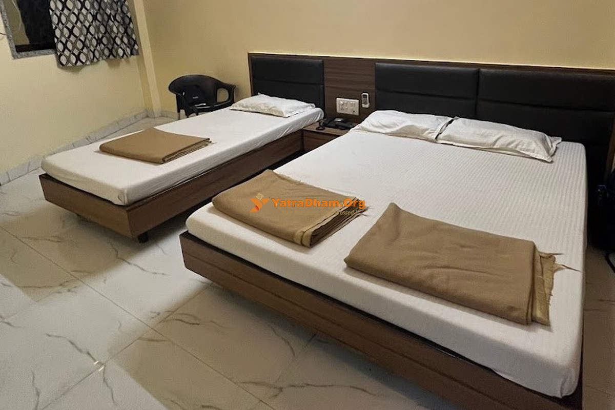 K K Renuka Dharamshala Haridwar (Near Gujarati Samaj) 3 Bed Room