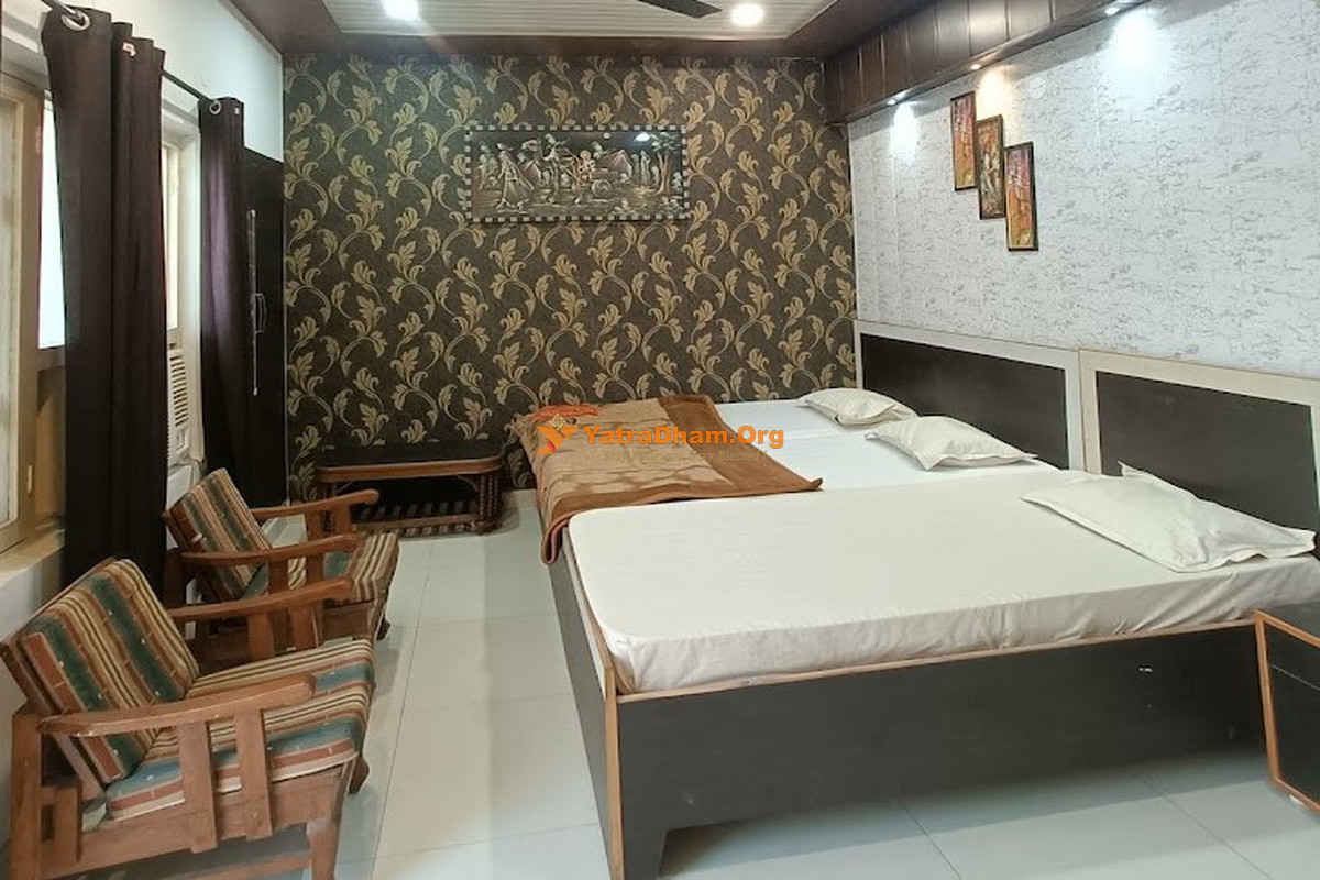 Shiv Sadan Ashram Haridwar 3 Bed Room