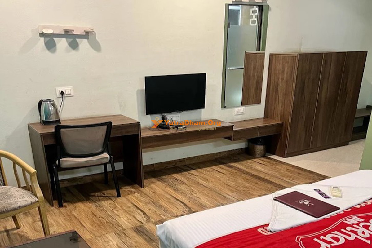 Hotel Raj Shikhar Ujjain 2 Bed AC Room