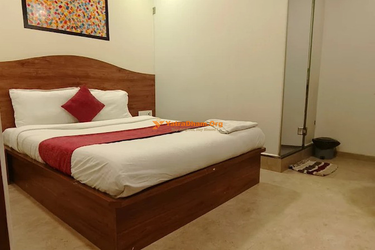 Hotel Beach Crown Juhu Mumbai 2 Bed Room