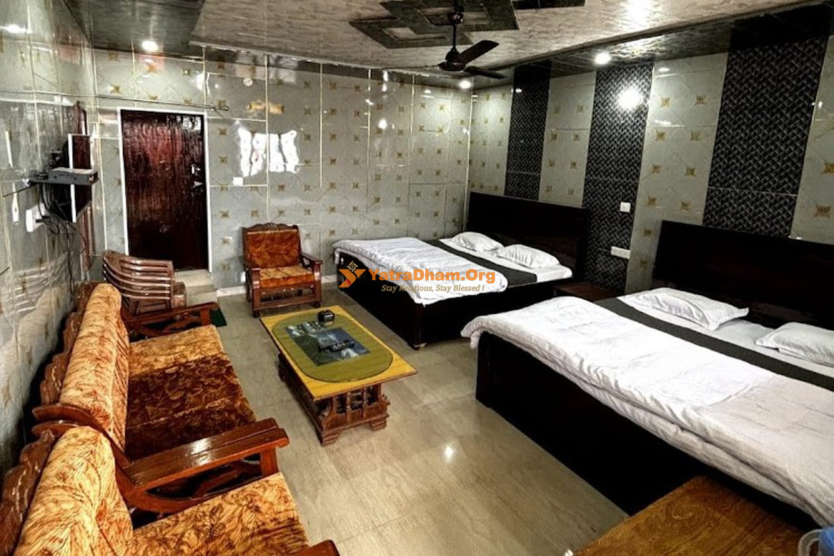 Anushri Lodge Ukhimath 4 Bed Room View