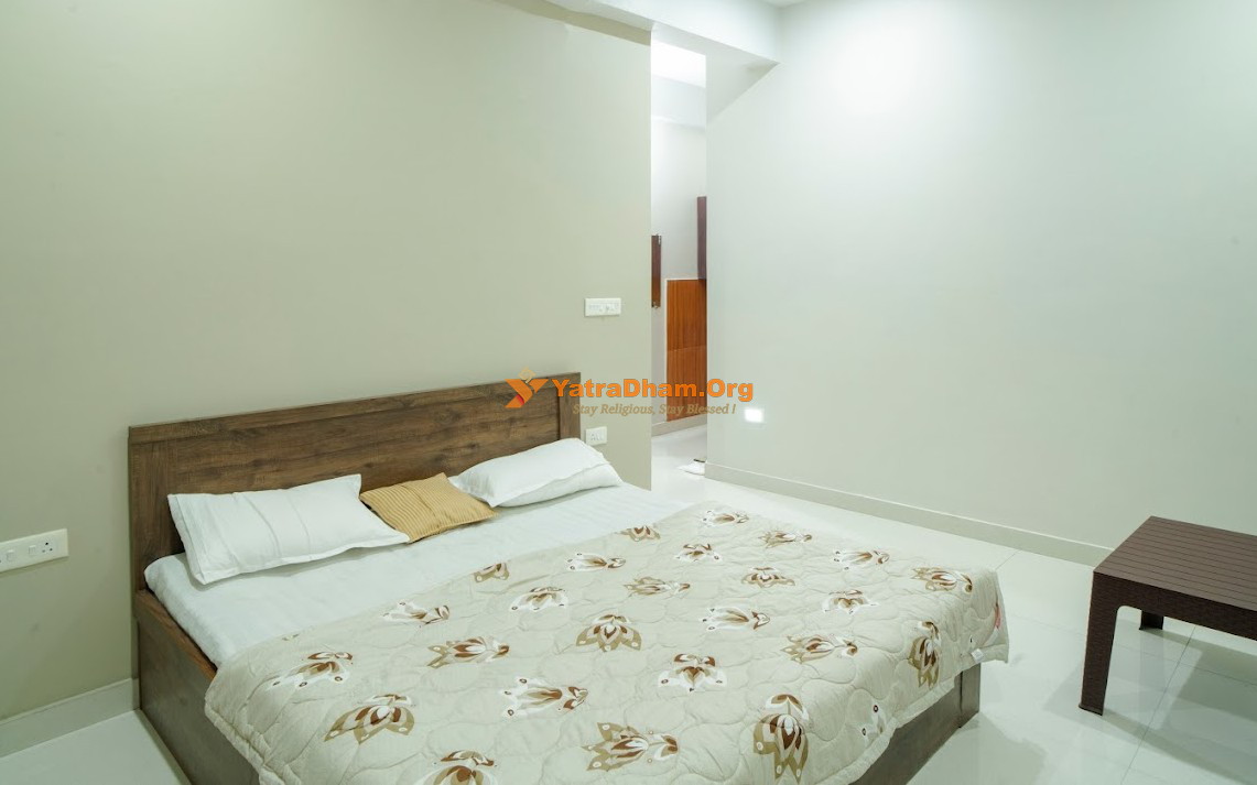 Aksh Shankara Varanasi 3 BHK AC Premium Flat